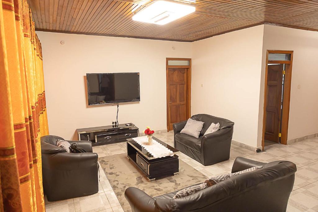 TV/trung tâm giải trí tại Servmark Grace Home