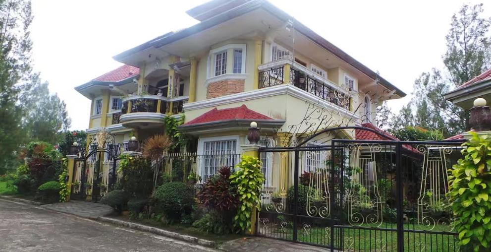 Tòa nhà nơi chỗ nghỉ nhà dân tọa lạc