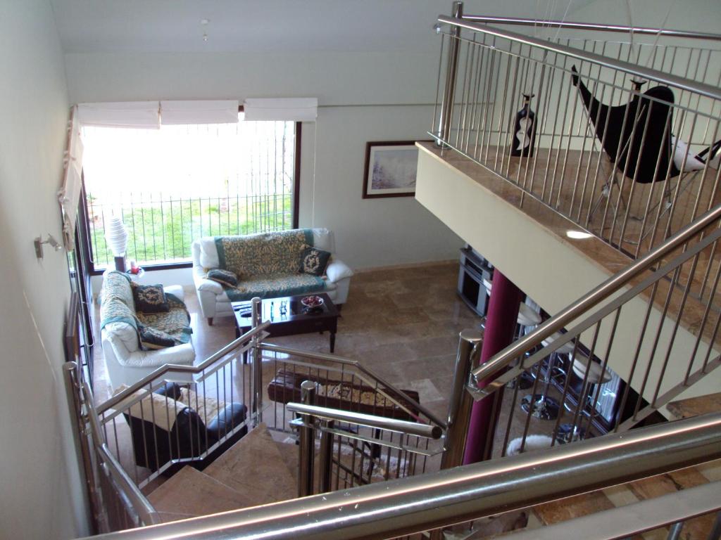 LUXURY VILLA Ocean Views - Five-Bedroom House