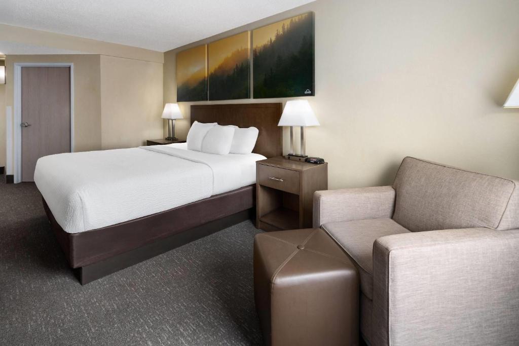 Days Inn by Wyndham Penn State photo