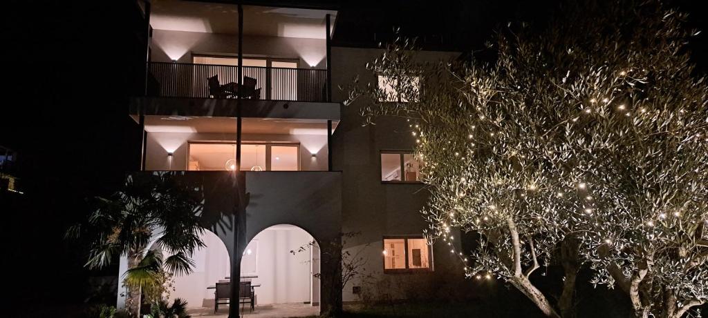 Budova, kde se farma nachází