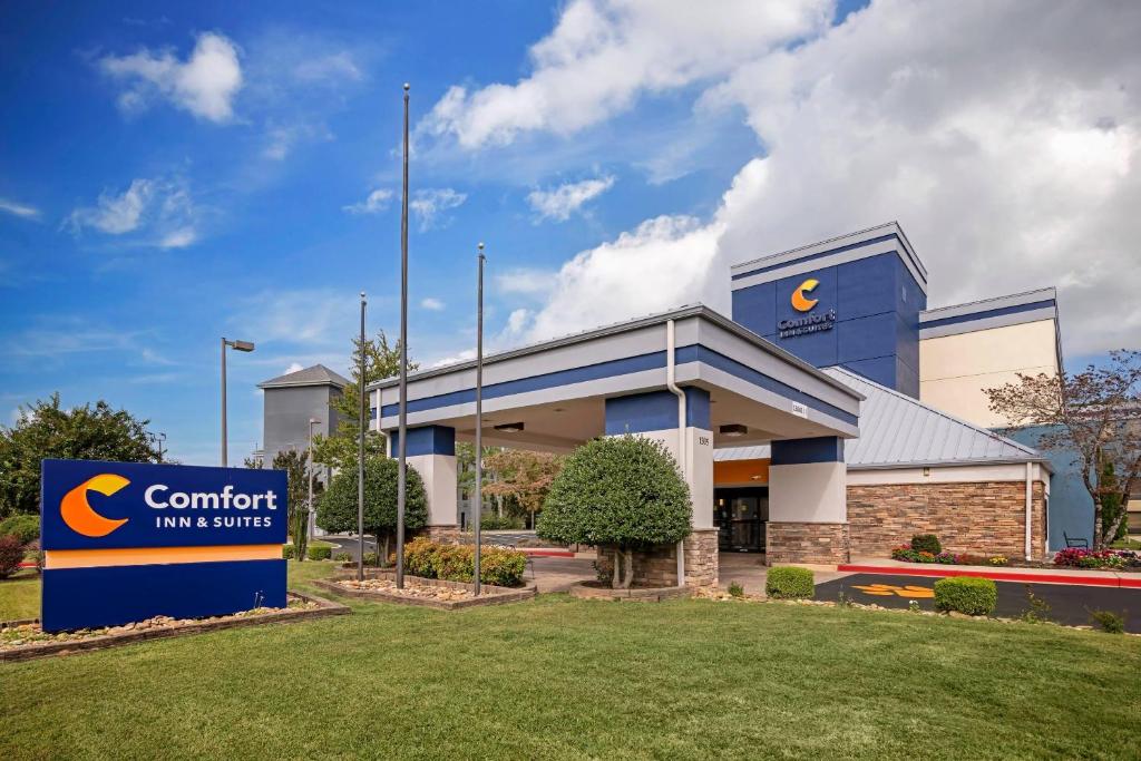 a building with a sign in front of it at Comfort Inn & Suites Clemson - University Area in Clemson