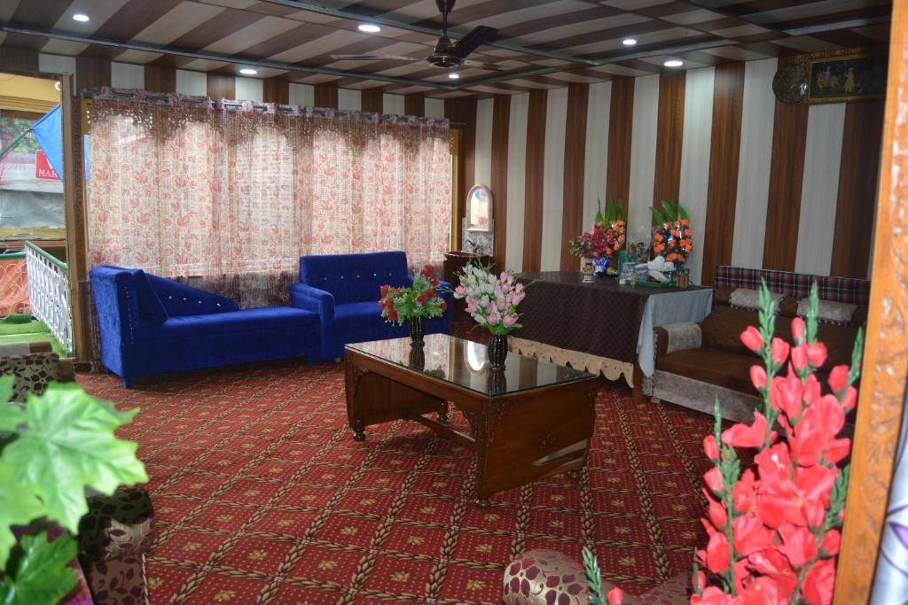 Φωτογραφία από το άλμπουμ του kashmir package group of houseboat in lake στο Σριναγκάρ