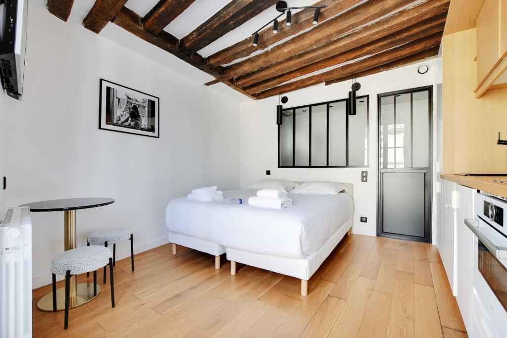 New studio for 2 people - Le Marais
