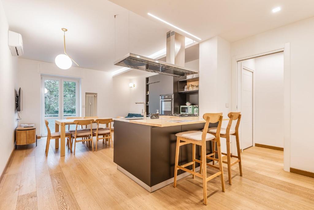 Luxury Apartment Milano Via Montenevoso 4 Pax Wi-Fi