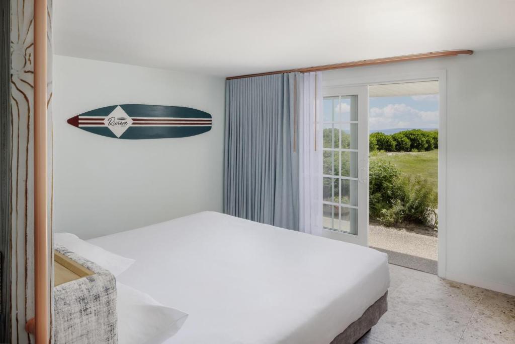 Riviera Beach Resort photo