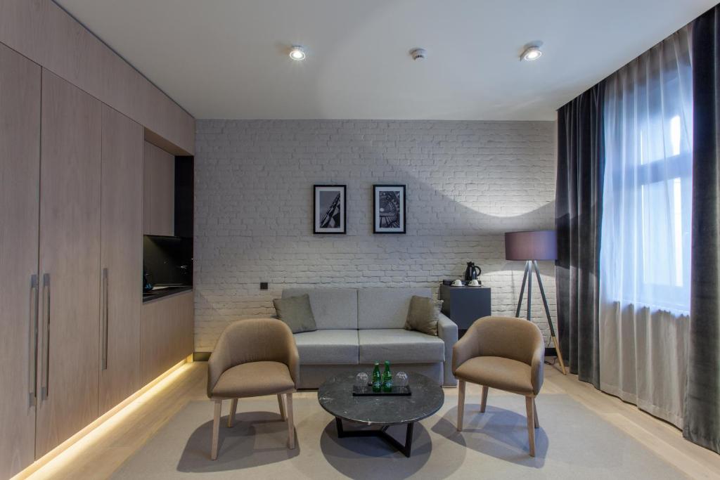 Ilonn Boutique Limanowskiego - Resim 25