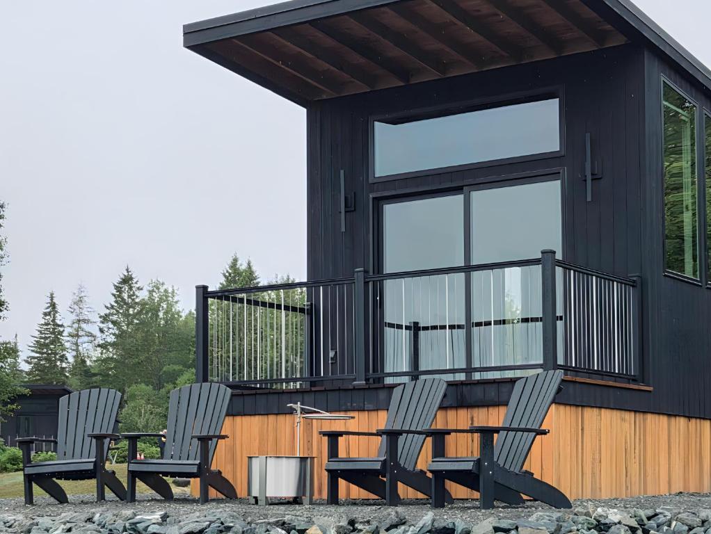 Το κτήριο όπου στεγάζεται  το διαμέρισμα