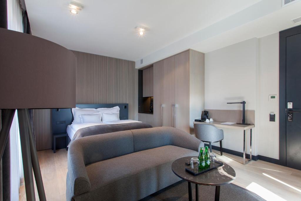 Ilonn Boutique Limanowskiego - 16