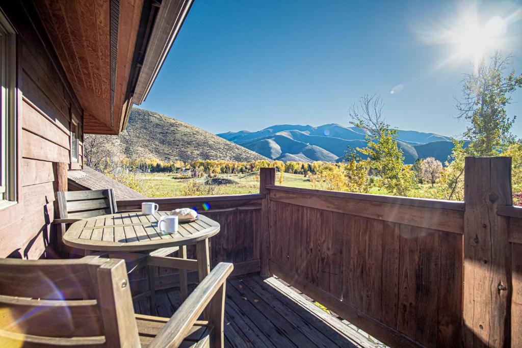 Γενική θέα στο βουνό ή θέα στο βουνό από  αυτή η παραθεριστική κατοικία