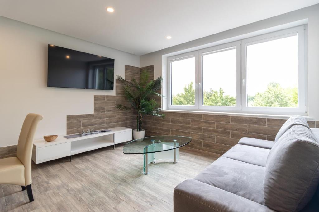 TV a/nebo společenská místnost v ubytování Marina Niederhavel