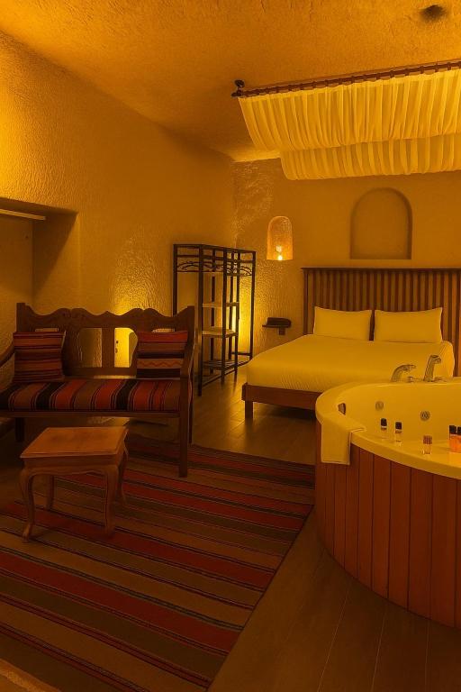 Grand Uchisar Hotel - Deluxe Double Room With Bath