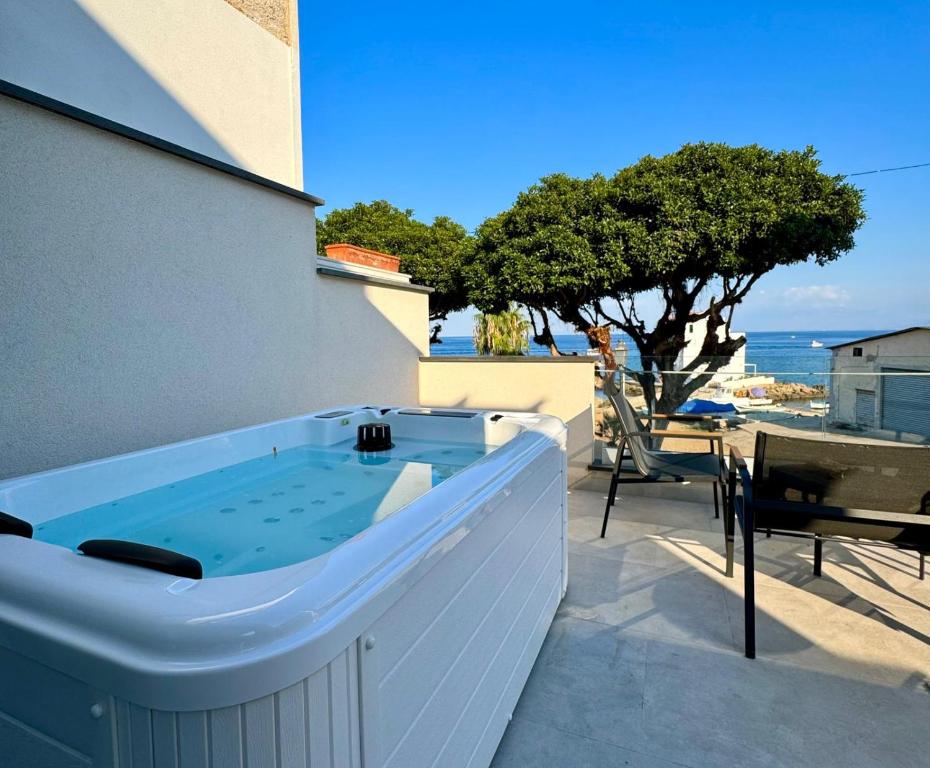 Fotografie z fotogalerie ubytování Sunrise v destinaci Santa Flavia