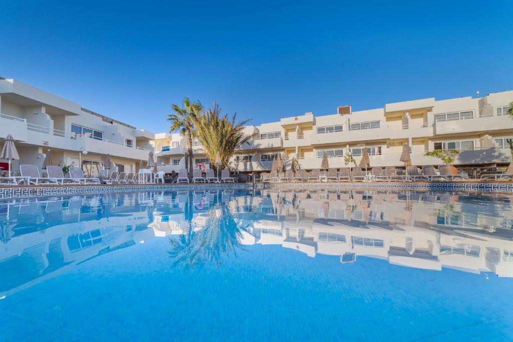 Hotel Arena Suite - Housity