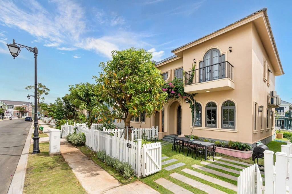 Κήπος έξω από το Villa NovaWorld Phan Thiết - 86Home - Biệt thự 4 phòng ngủ - No13334