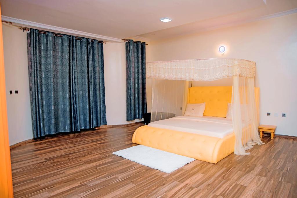 Postel nebo postele na pokoji v ubytování The Moon Apartments