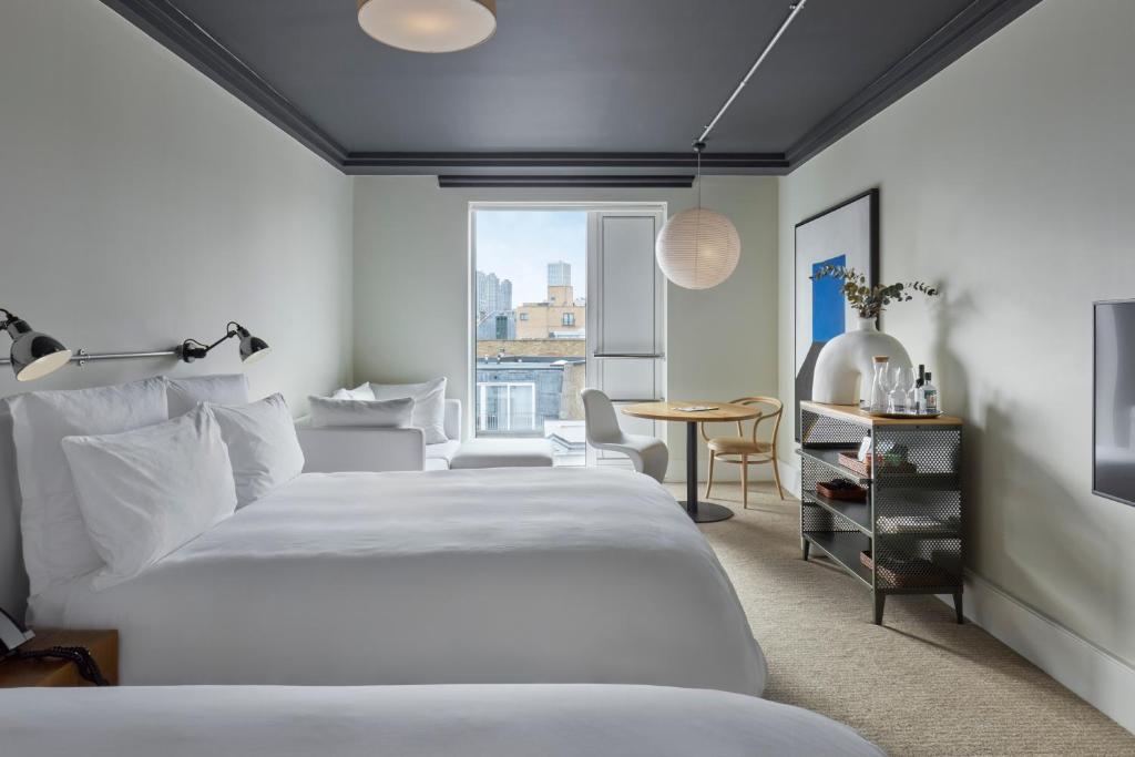 
Studio Extra + Studio Double Double
