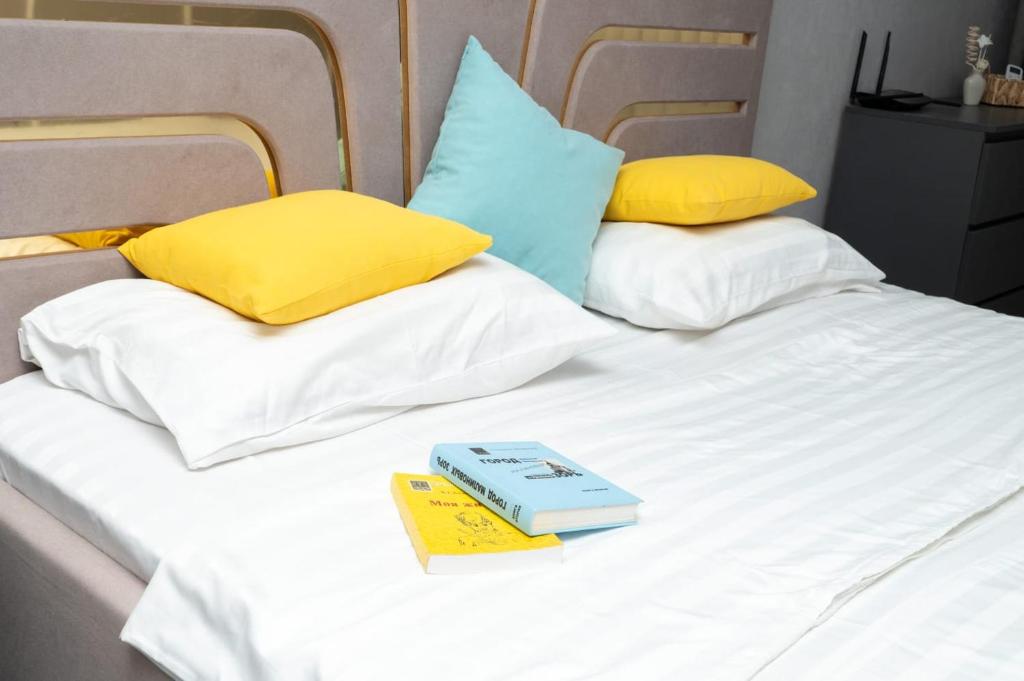 Voodi või voodid majutusasutuse Квартира для командировочных toas