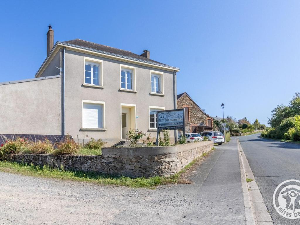 a house on the side of a road at Gîte familial pour 8 pers. à Saint Aubin de Luigné - FR-1-622-117 in Saint-Aubin-de-Luigné