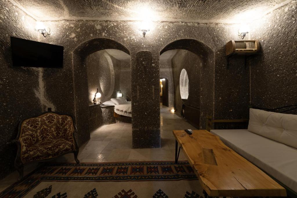 Grand Cave Suites - 13