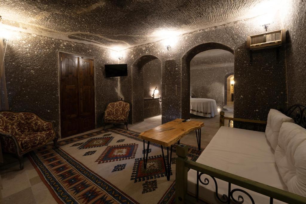Grand Cave Suites - 8