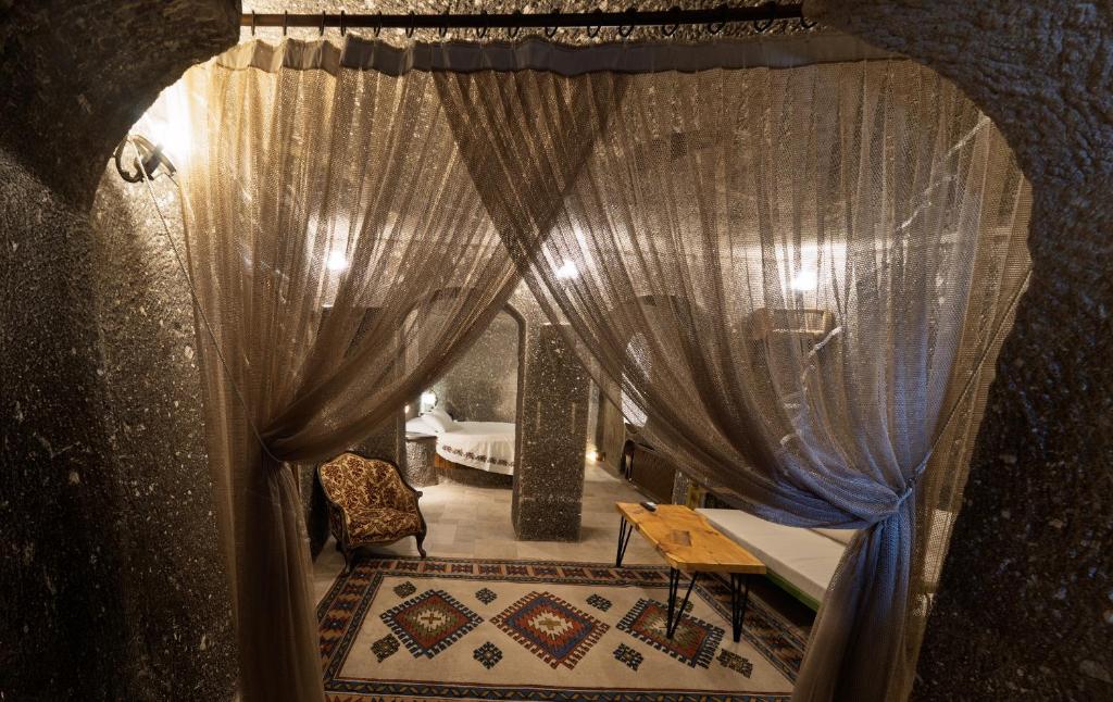 Grand Cave Suites - 9