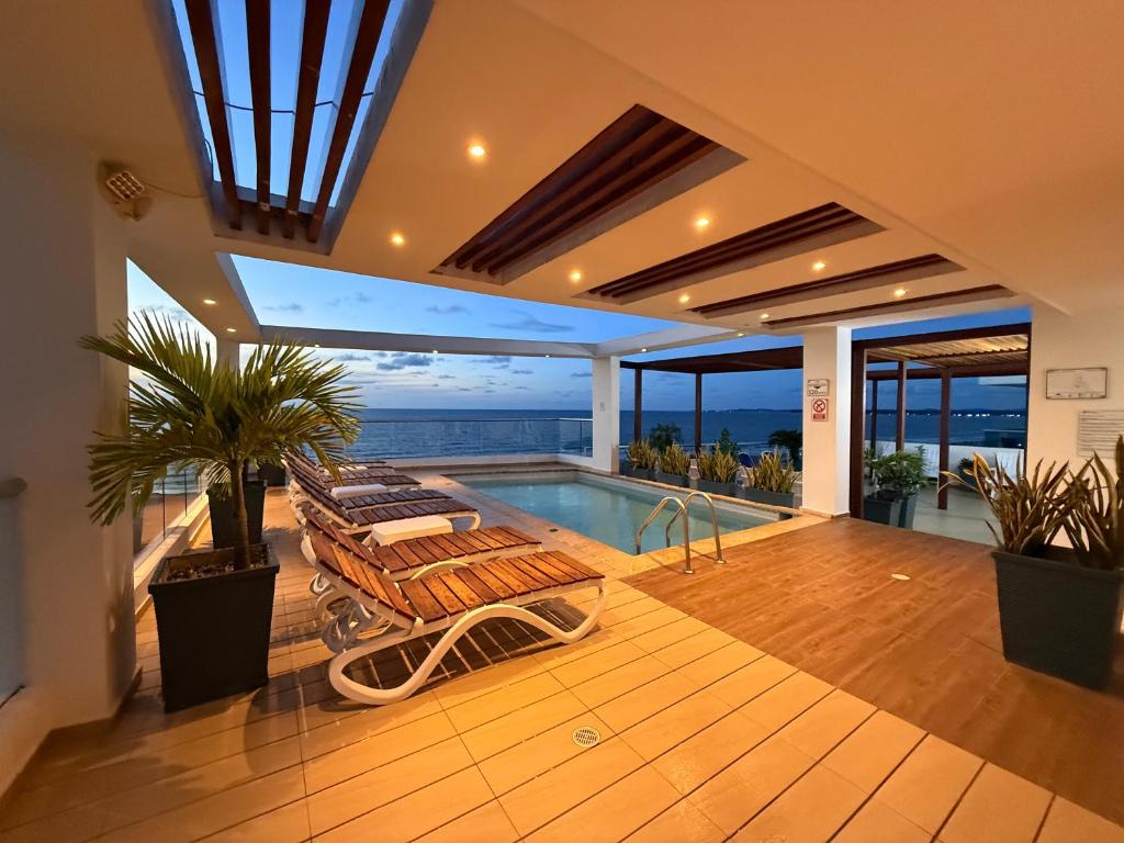 Πισίνα στο ή κοντά στο Hotel Summer Frente Al Mar