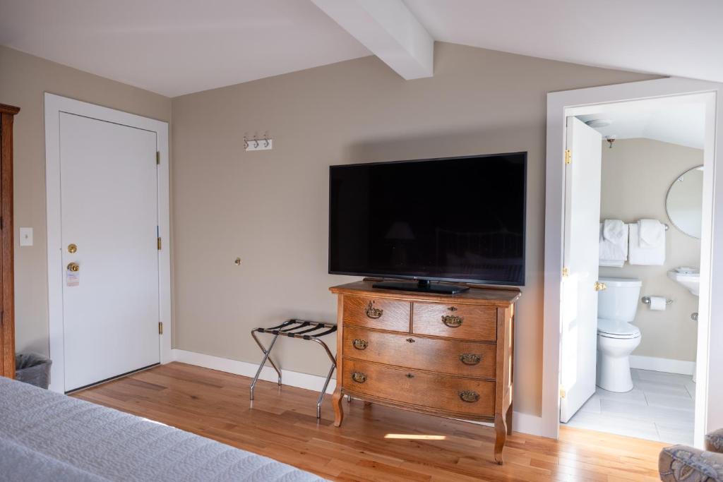 The Beach House Inn - Residential King