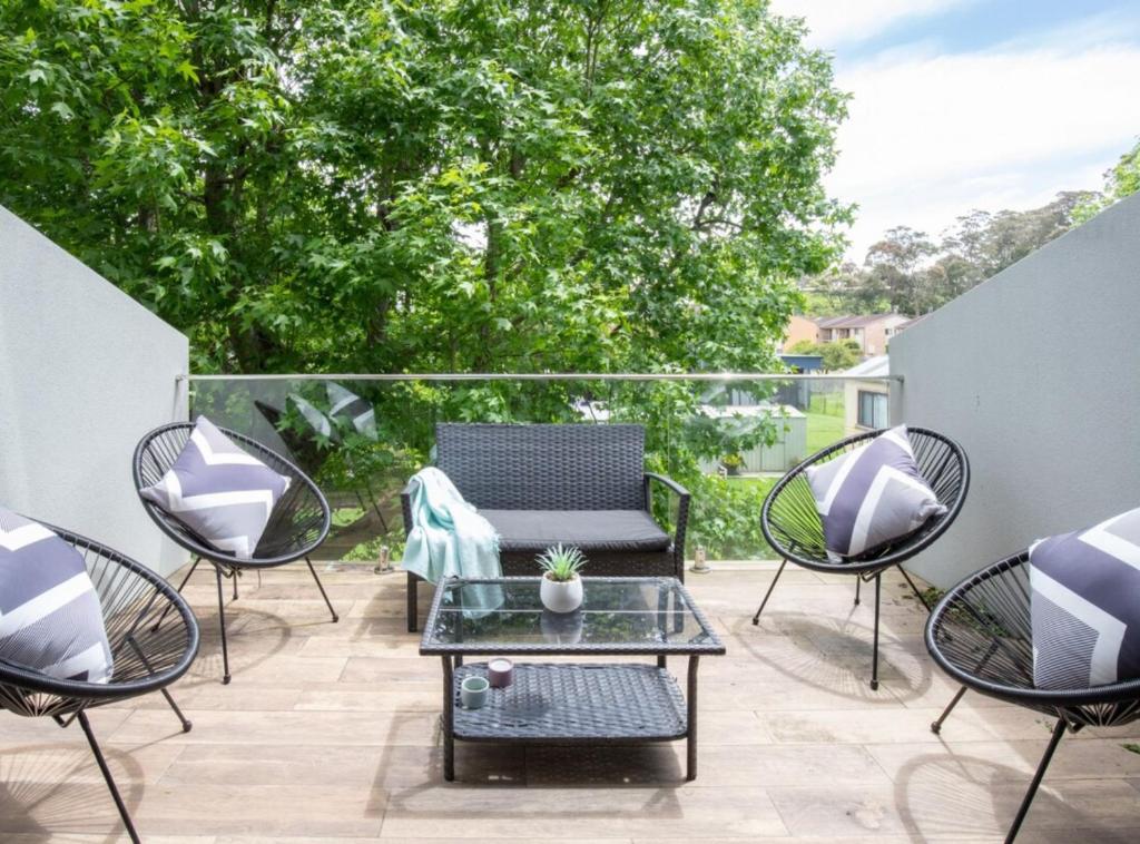 Fotografie z fotogalerie ubytování Generous 2-Bed Townhouse With A Private Balcony v destinaci Batemans Bay