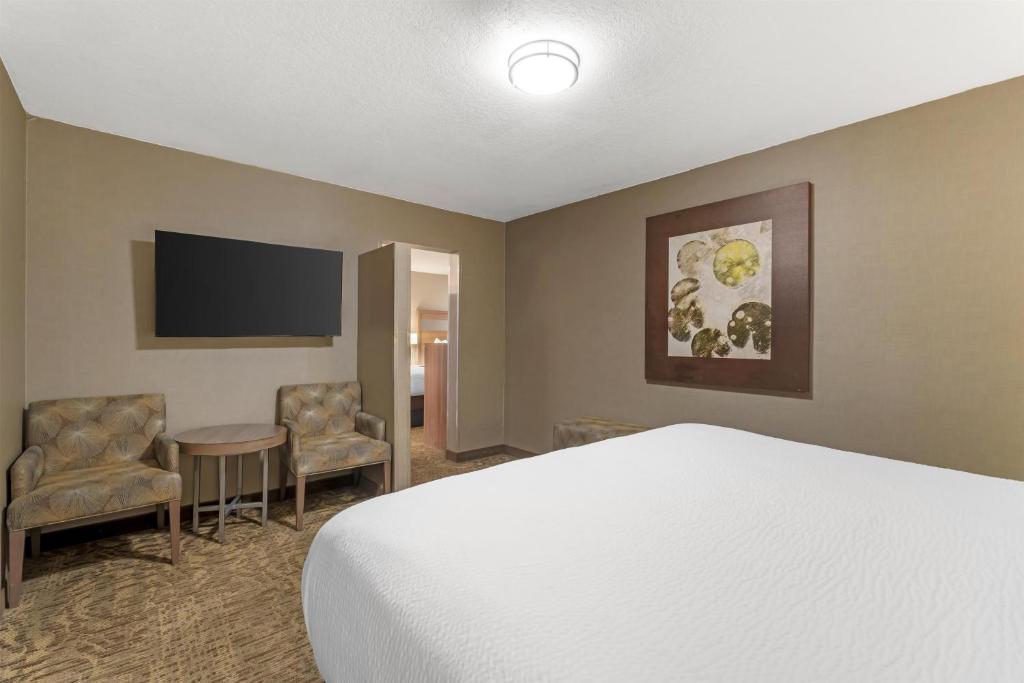 Best Western Plus Anaheim Inn photo