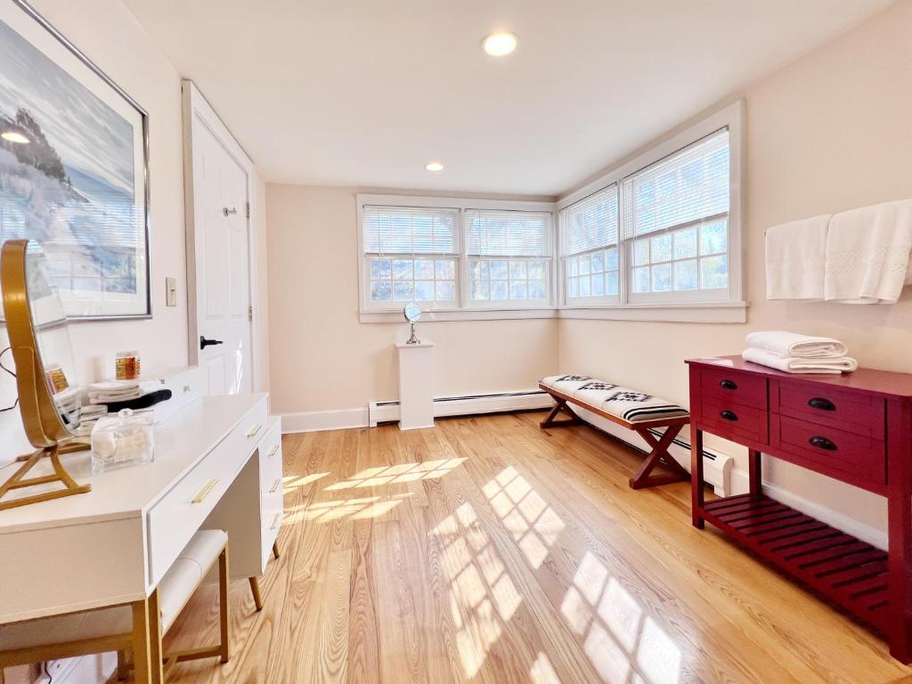 Billede fra billedgalleriet på The Four Columns Inn & 1832 Tavern i Newfane