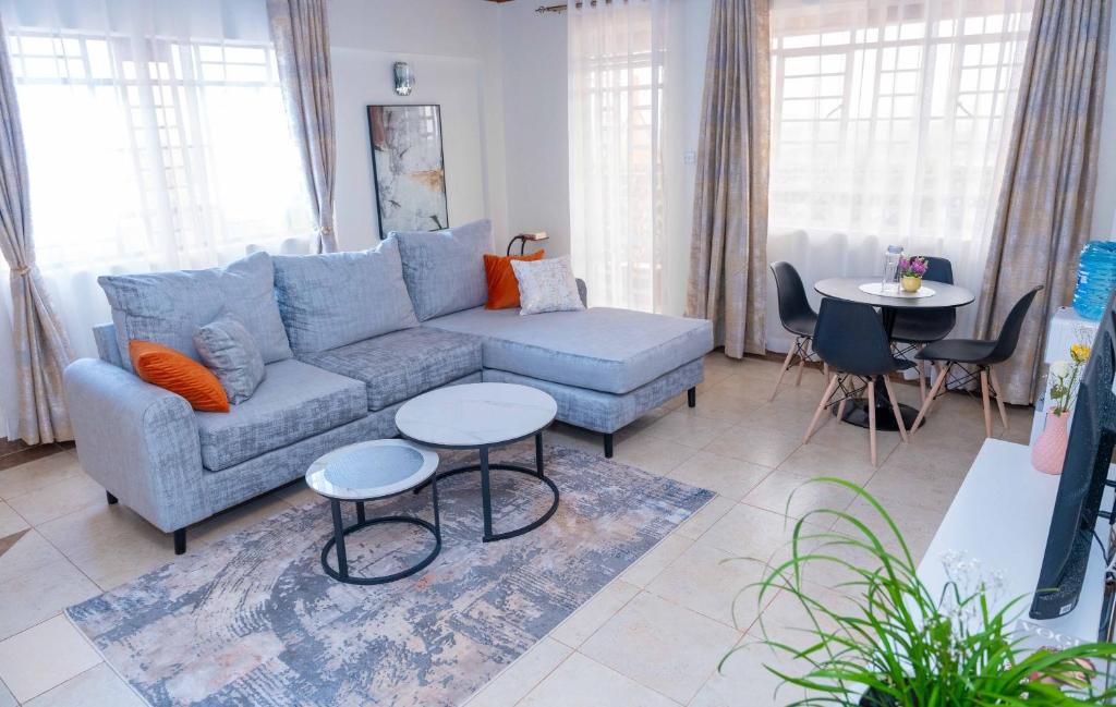 Et opholdsområde på Pearl Furnished Apartment