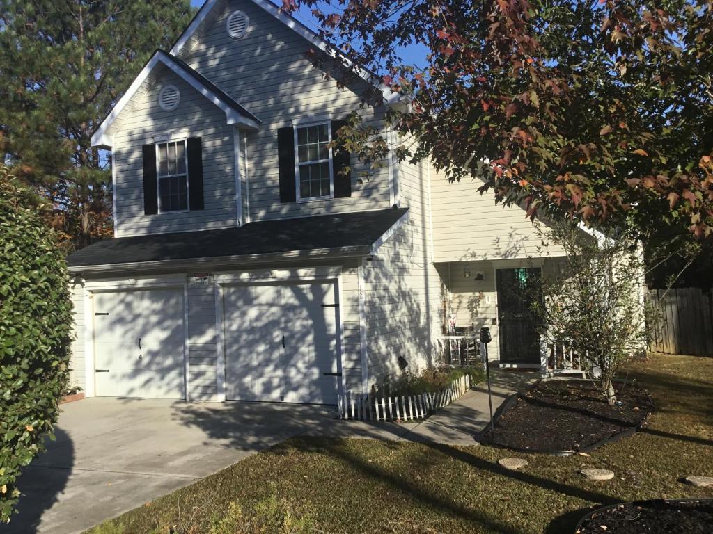 Το κτήριο όπου στεγάζεται  η παραθεριστική κατοικία