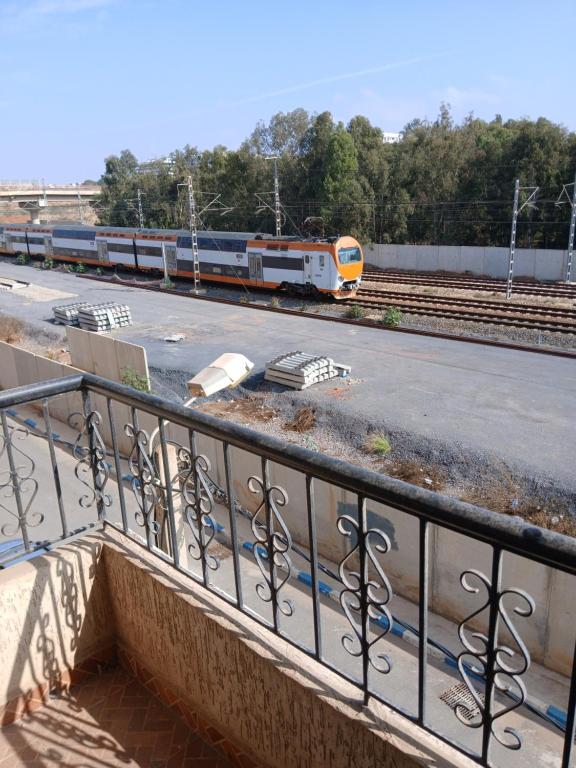 Φωτογραφία από το άλμπουμ του Appartement Design Prés du Stade My Abdellah σε Temara