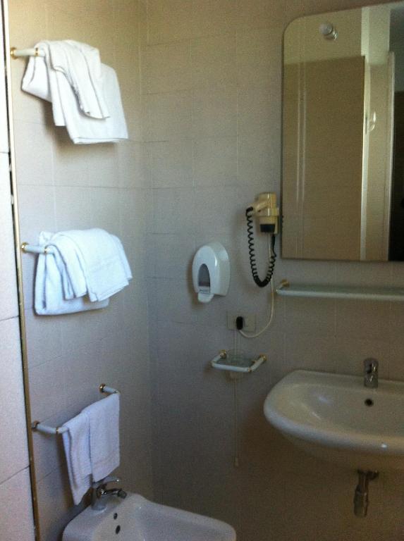 Koupelna v ubytování Hotel Atleti