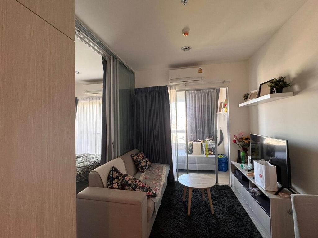 Χώρος καθιστικού στο 2 bed condo next to BTS