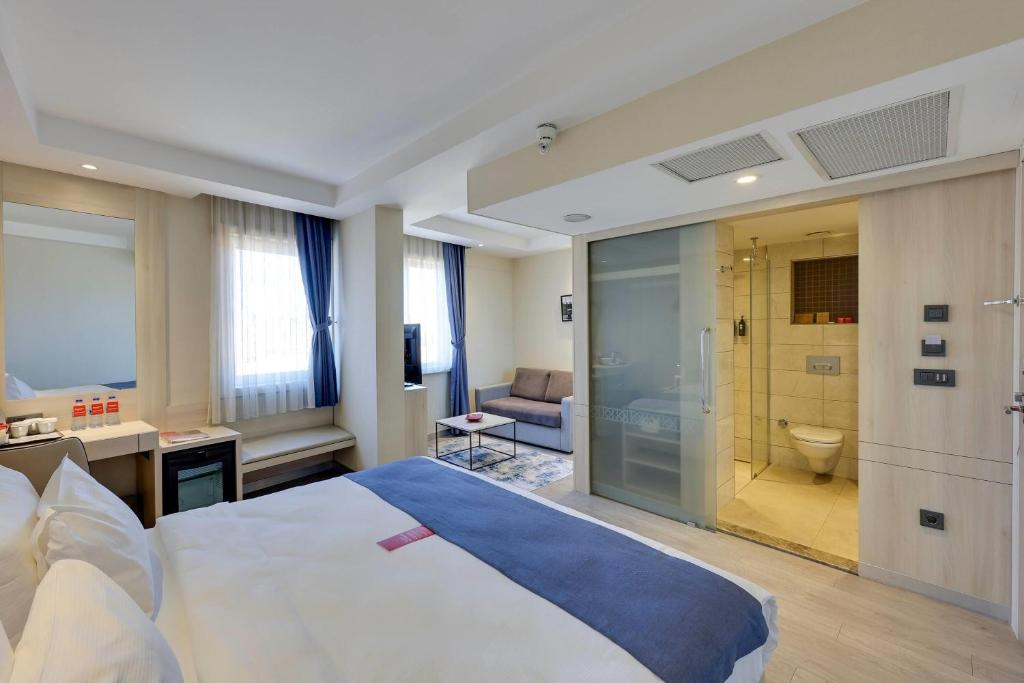 Ramada by Wyndham Istanbul Old City - 8