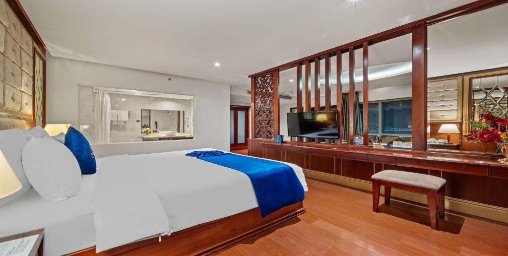 Suite Nhìn Ra Thành Phố