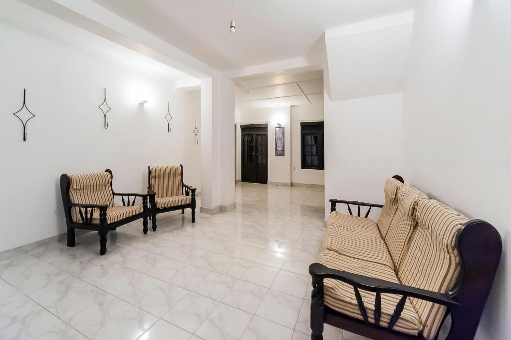 Posezení v ubytování Cloud Inn Kandy Homestay