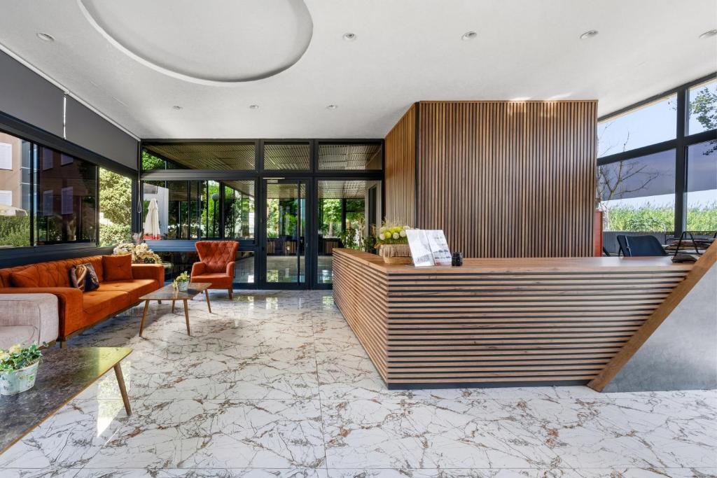 لابی و فضای عمومی River Park Residence Lara - تصویر ۵