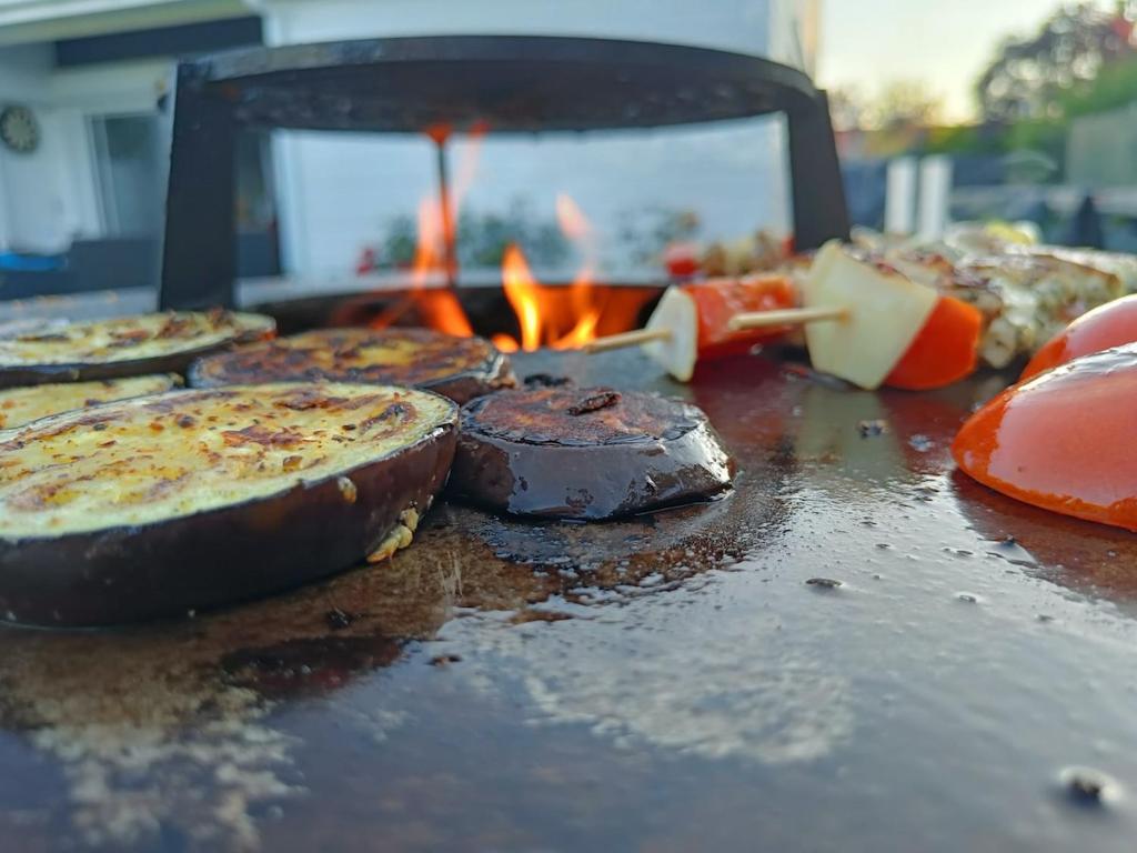 Φαγητό σε αυτή η παραθεριστική κατοικία ή κάπου εκεί κοντά