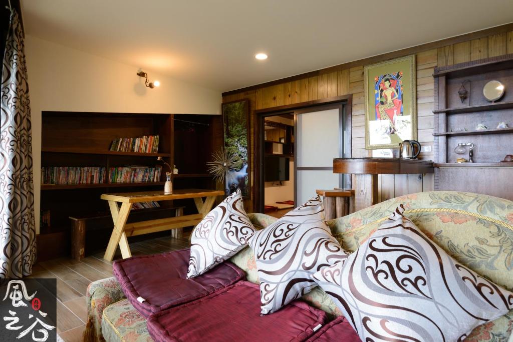 Istumisnurk majutusasutuses Jiufen Fongigu Homestay