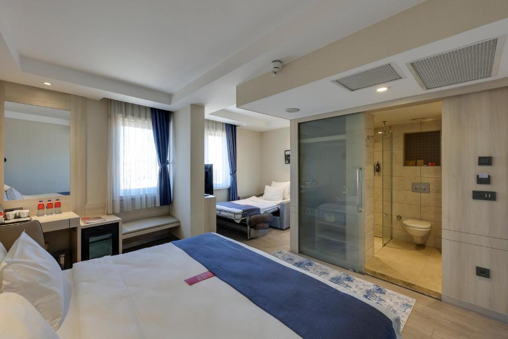 Ramada by Wyndham Istanbul Old City - 11