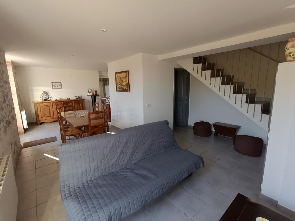 Et opholdsområde på Le Gîte Du Vieux Mûrier Côté Sud