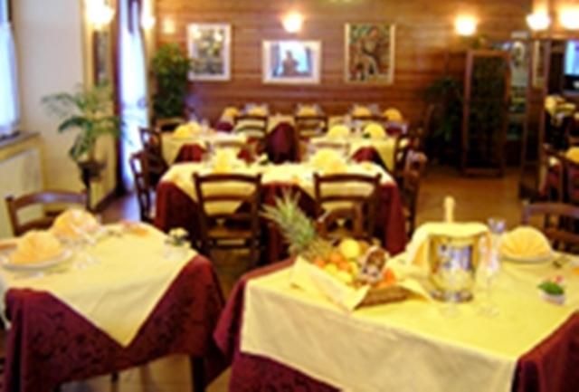 Restaurace v ubytování Hotel Delle Alpi
