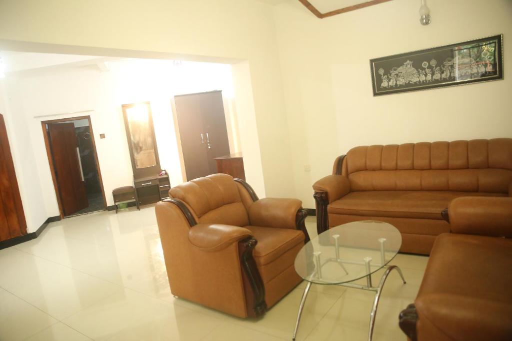 Posezení v ubytování Enlivened Ella