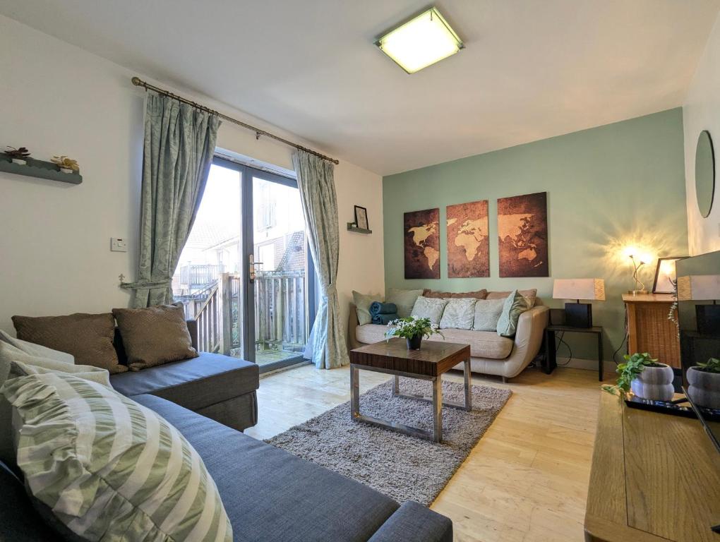 Posezení v ubytování Large 3-bedrooms House Near Centre Free Parking