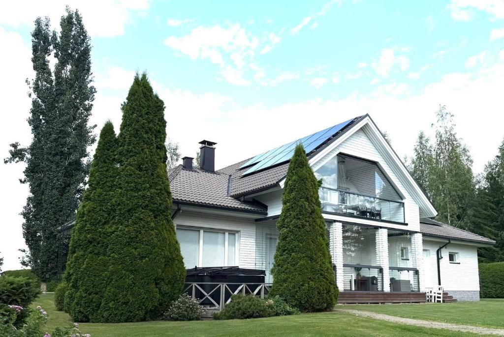 Bygningen som villaen ligger i