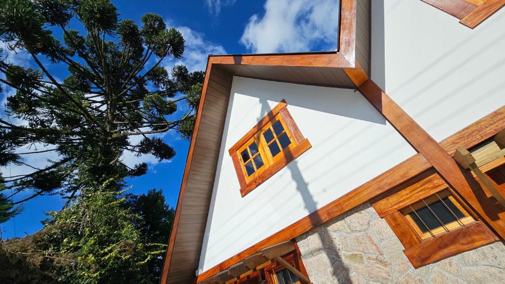 Το κτήριο όπου στεγάζεται  το σαλέ