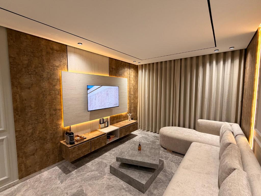 Μια τηλεόραση ή/και κέντρο ψυχαγωγίας στο Sweet Stay